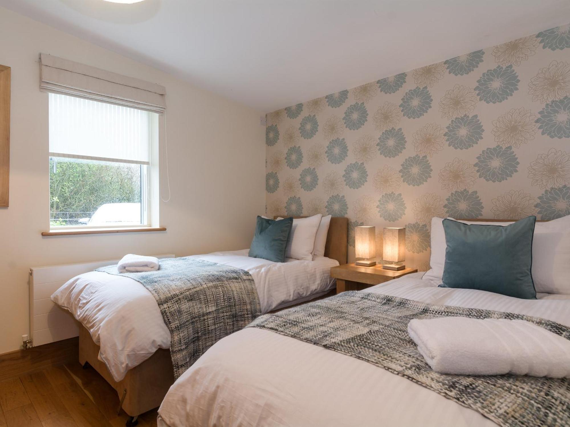 Coot Lodge Somerford Keynes Εξωτερικό φωτογραφία