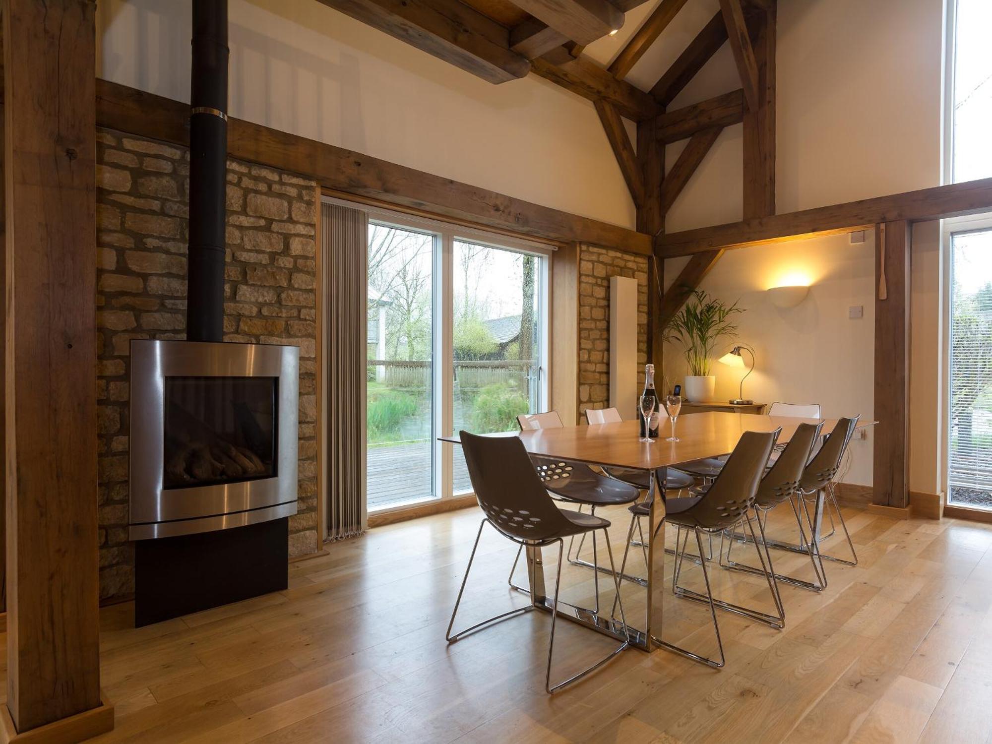 Coot Lodge Somerford Keynes Εξωτερικό φωτογραφία